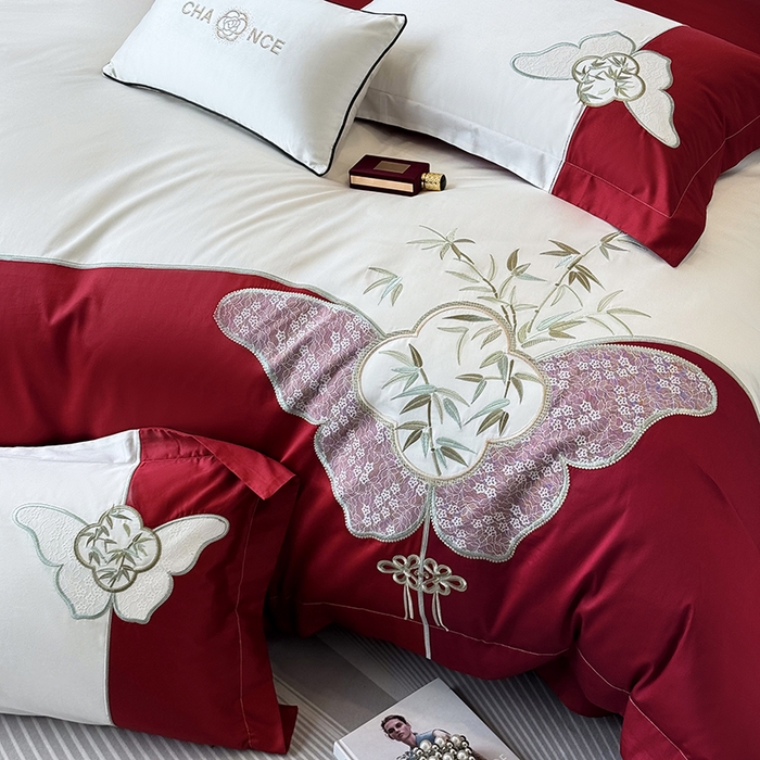 91家纺网 家纺一手货源 找家纺 丞音 新中式轻奢风A类长绒棉50s双股100支贡缎绣花全棉被套刺绣纯棉四件套床笠高档礼盒包装 竹叶清风-千禧红