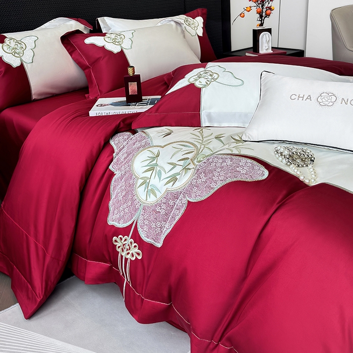 91家纺网 家纺一手货源 找家纺 丞音 新中式轻奢风A类长绒棉50s双股100支贡缎绣花全棉被套刺绣纯棉四件套床笠高档礼盒包装 竹叶清风-千禧红