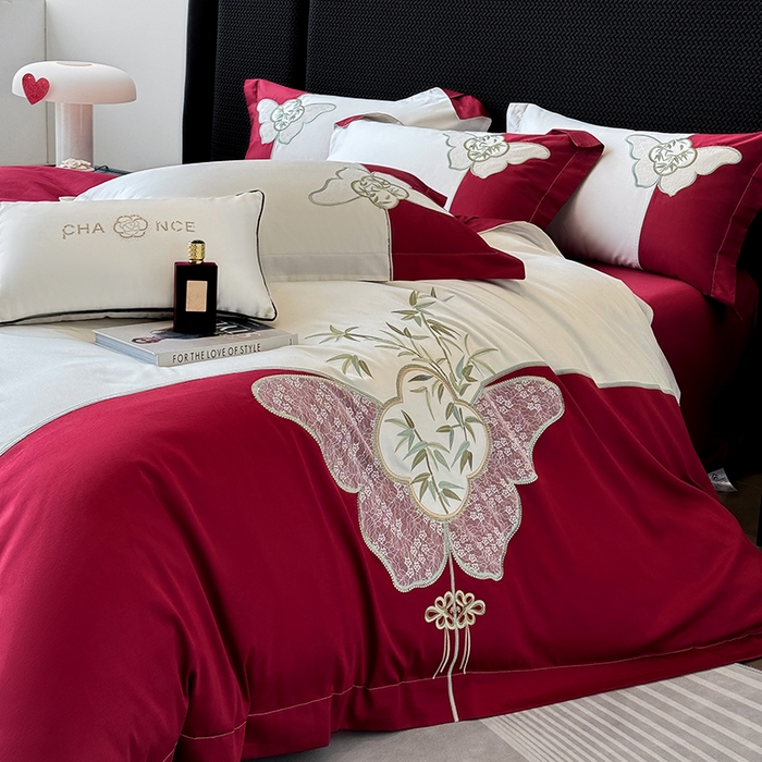 91家纺网 家纺一手货源 找家纺 丞音 新中式轻奢风A类长绒棉50s双股100支贡缎绣花全棉被套刺绣纯棉四件套床笠高档礼盒包装 竹叶清风-千禧红