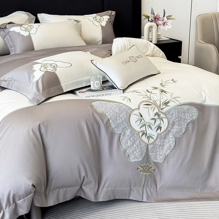 91家纺网 家纺一手货源 找家纺 丞音 新中式轻奢风A类长绒棉50s双股100支贡缎绣花全棉被套刺绣纯棉四件套床笠高档礼盒包装 竹叶清风-太空灰