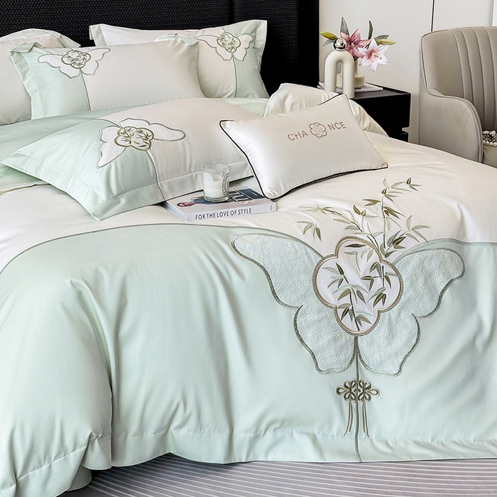 91家纺网 家纺一手货源 找家纺 丞音 新中式轻奢风A类长绒棉50s双股100支贡缎绣花全棉被套刺绣纯棉四件套床笠高档礼盒包装 竹叶清风-清新绿