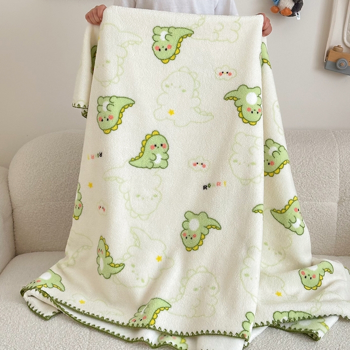 91家纺网 家纺一手货源 找家纺 嗨生活 2025新款雪粒绒双面绒贝壳边锁边居家办公多功能盖毯幼儿园毛毯儿童毛毯推车毯 恐龙伙伴