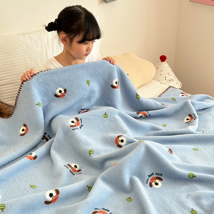 91家纺网 家纺一手货源 找家纺 嗨生活 2025新款雪粒绒双面绒贝壳边锁边居家办公多功能盖毯幼儿园毛毯儿童毛毯推车毯 俏皮小狗