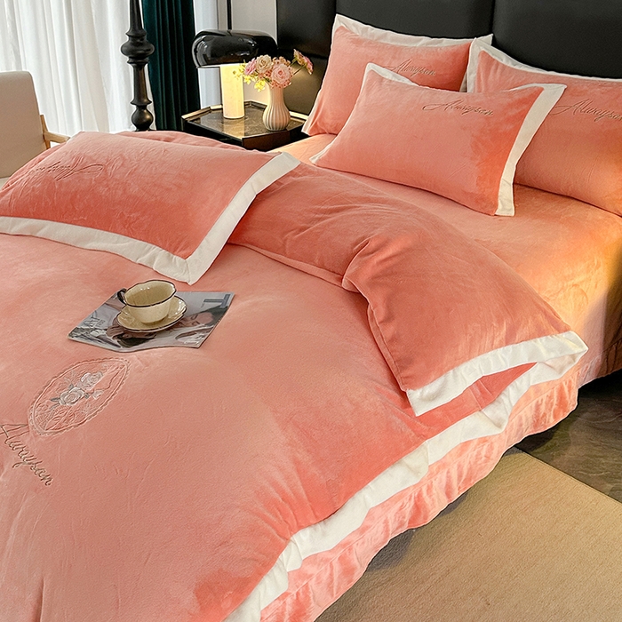 91家纺网 家纺一手货源 找家纺 乐坊 2025新款全消光雕花绒牛奶绒刺绣四件套-香颂 香颂-橘色