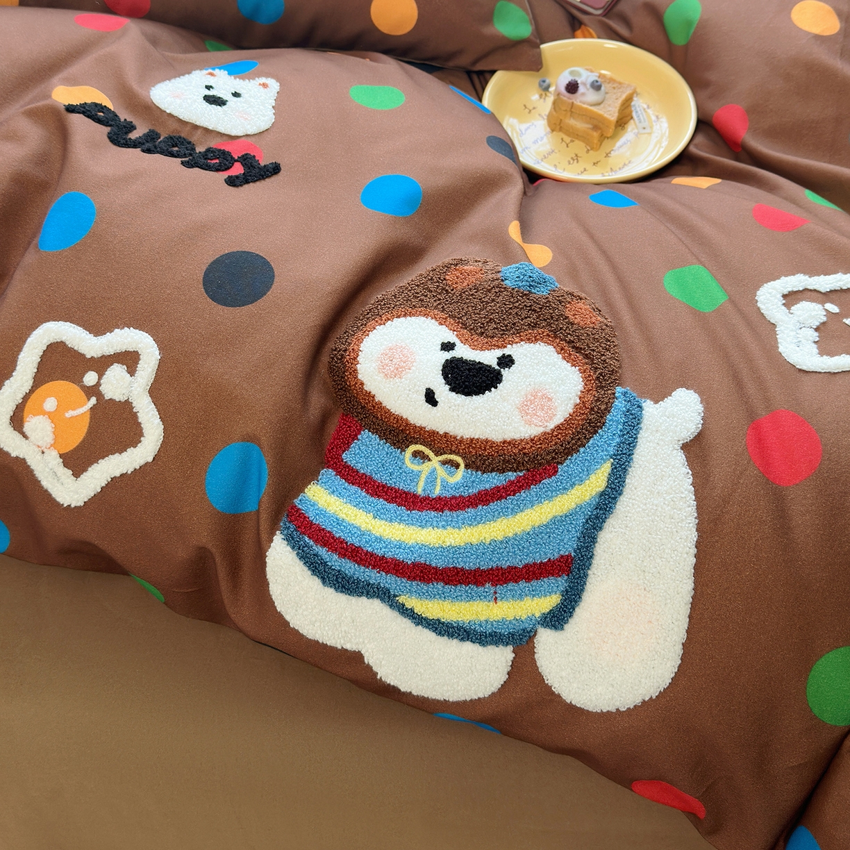 91家纺网 家纺一手货源 找家纺 怡家居 2025新款全棉纯棉磨毛绣花四件套-普通款 七彩小熊