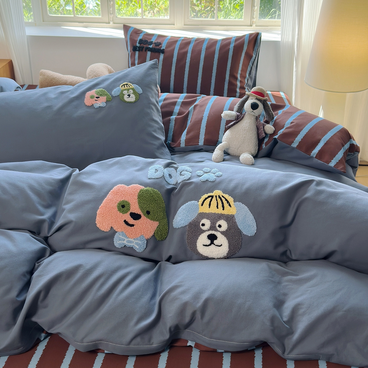 91家纺网 家纺一手货源 找家纺 怡家居 2025新款全棉纯棉磨毛绣花四件套-普通款 布丁狗