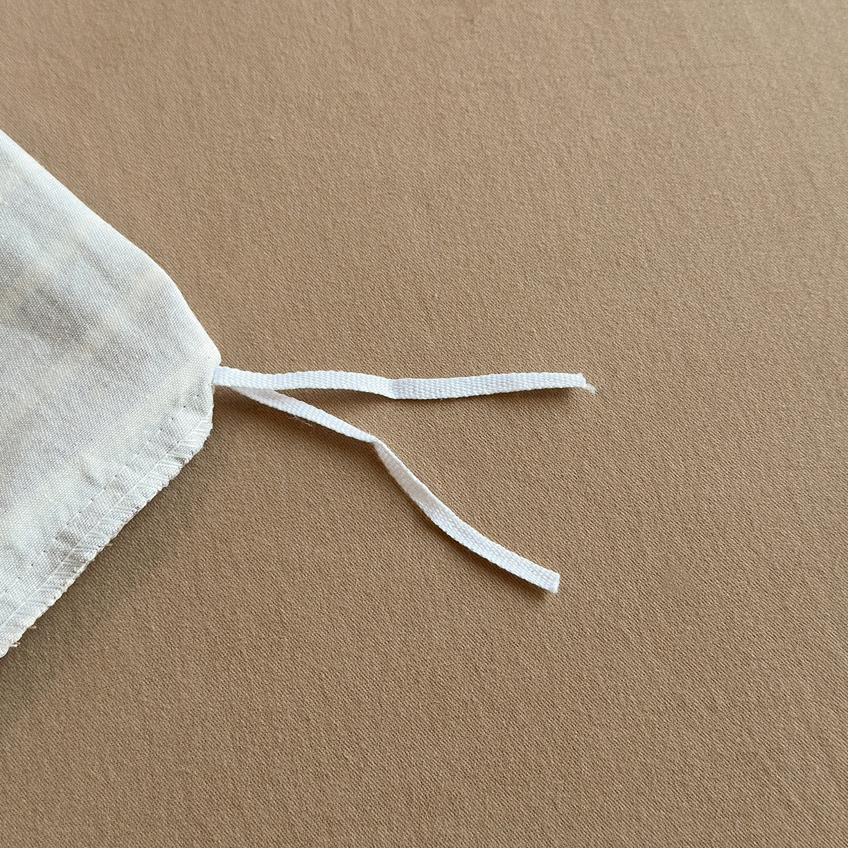 91家纺网 家纺一手货源 找家纺 怡家居 2025新款全棉纯棉磨毛绣花四件套-普通款 条纹小兔