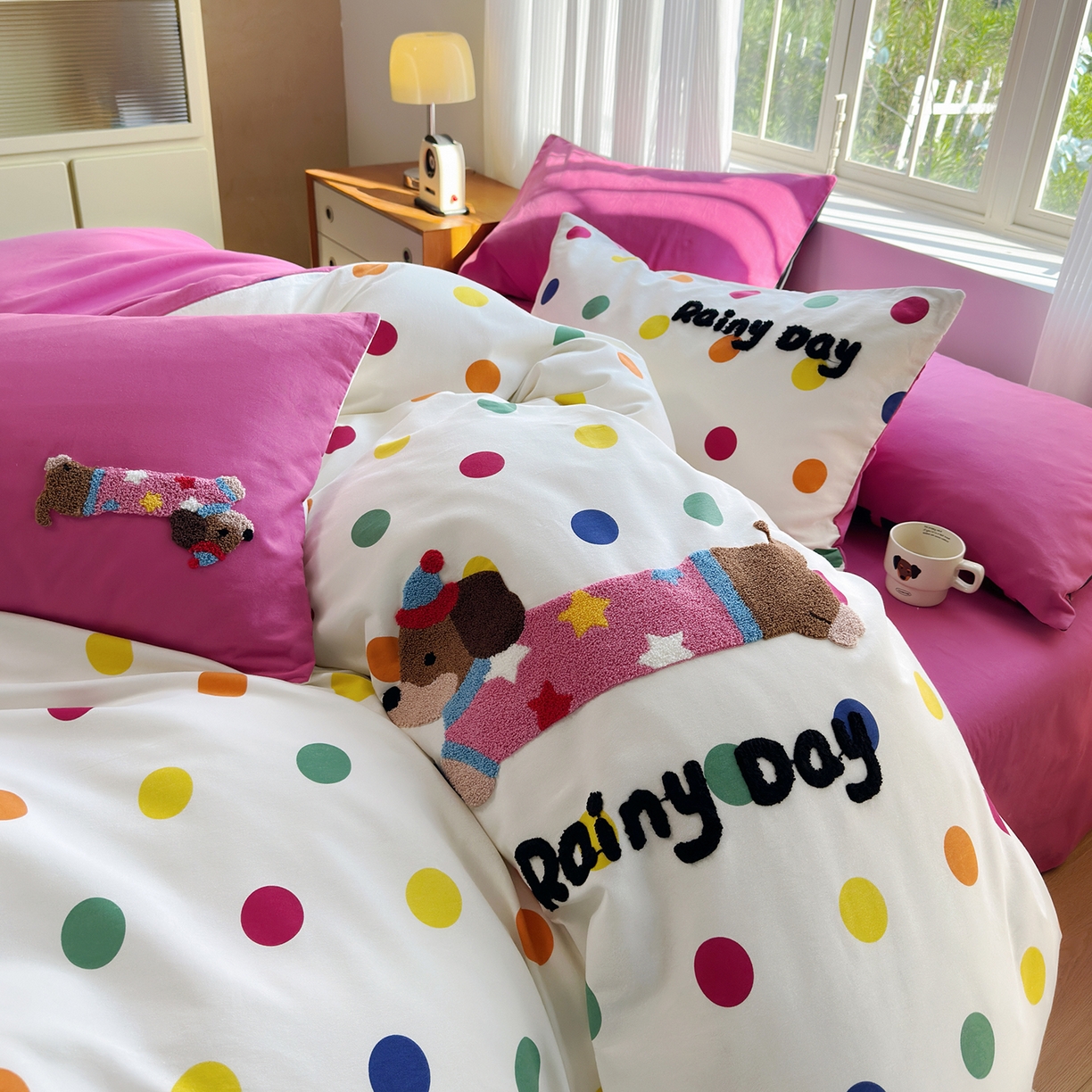 91家纺网 家纺一手货源 找家纺 怡家居 2025新款全棉纯棉磨毛绣花四件套-普通款 彩虹狗狗