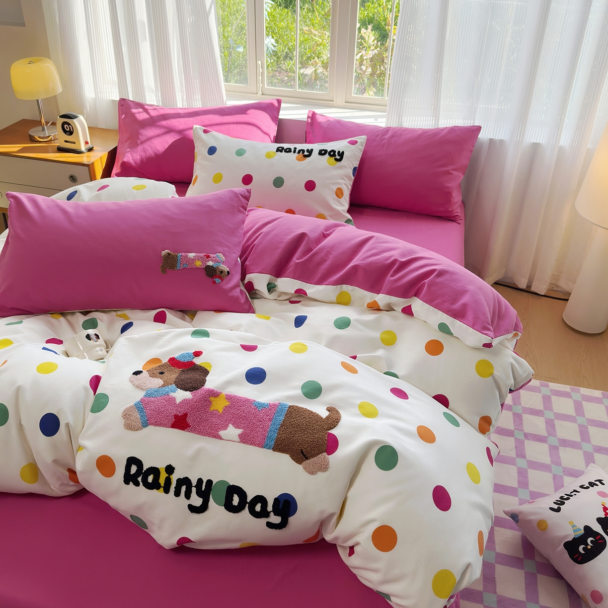 91家纺网 家纺一手货源 找家纺 怡家居 2025新款全棉纯棉磨毛绣花四件套-普通款 彩虹狗狗