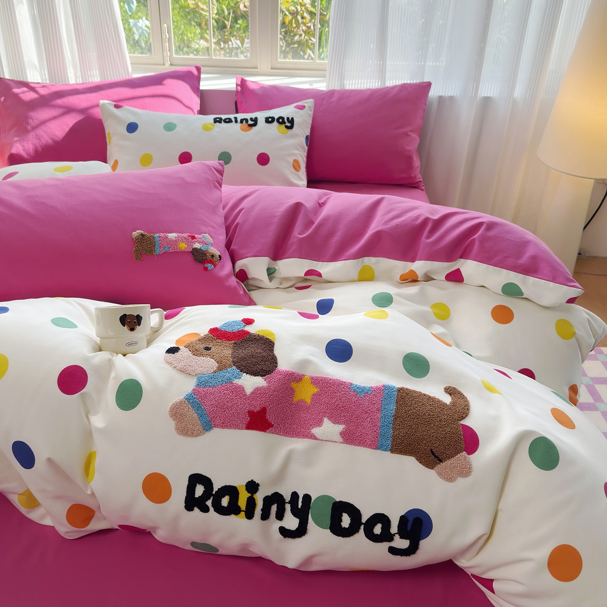 91家纺网 家纺一手货源 找家纺 怡家居 2025新款全棉纯棉磨毛绣花四件套-普通款 彩虹狗狗