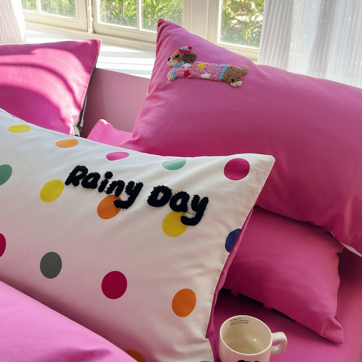 91家纺网 家纺一手货源 找家纺 怡家居 2025新款全棉纯棉磨毛绣花四件套-普通款 彩虹狗狗