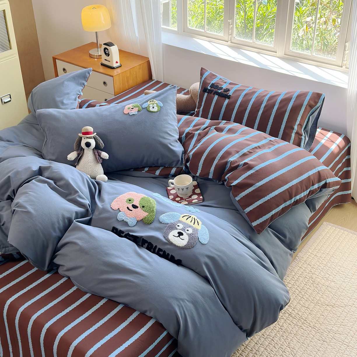 91家纺网 家纺一手货源 找家纺 怡家居 2025新款全棉纯棉磨毛绣花四件套-普通款 布丁狗