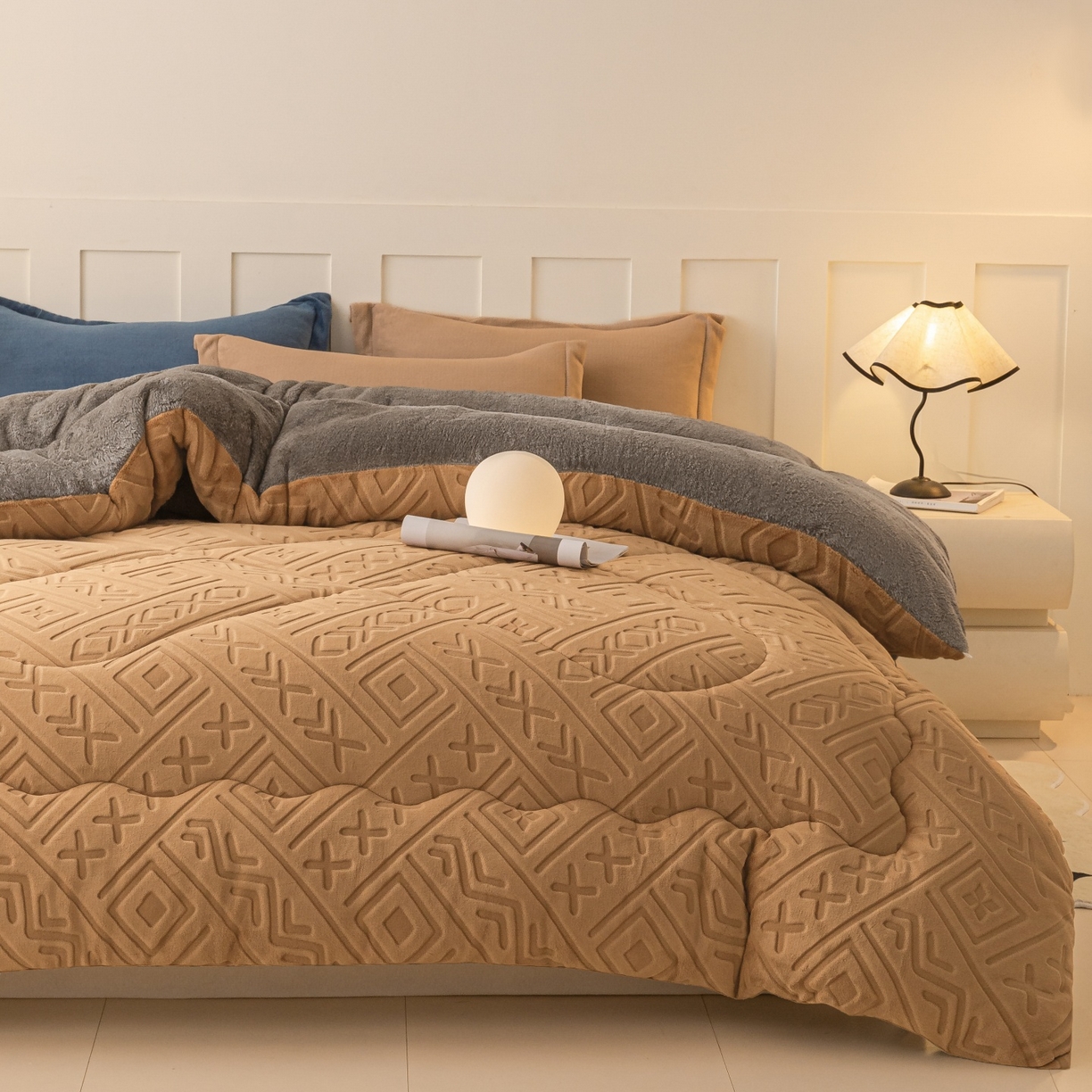 91家纺网 家纺一手货源 找家纺 美澳家纺 2025新款5D雕花绒牛奶绒宝宝绒加厚保暖纯色冬被被子被芯 咖啡