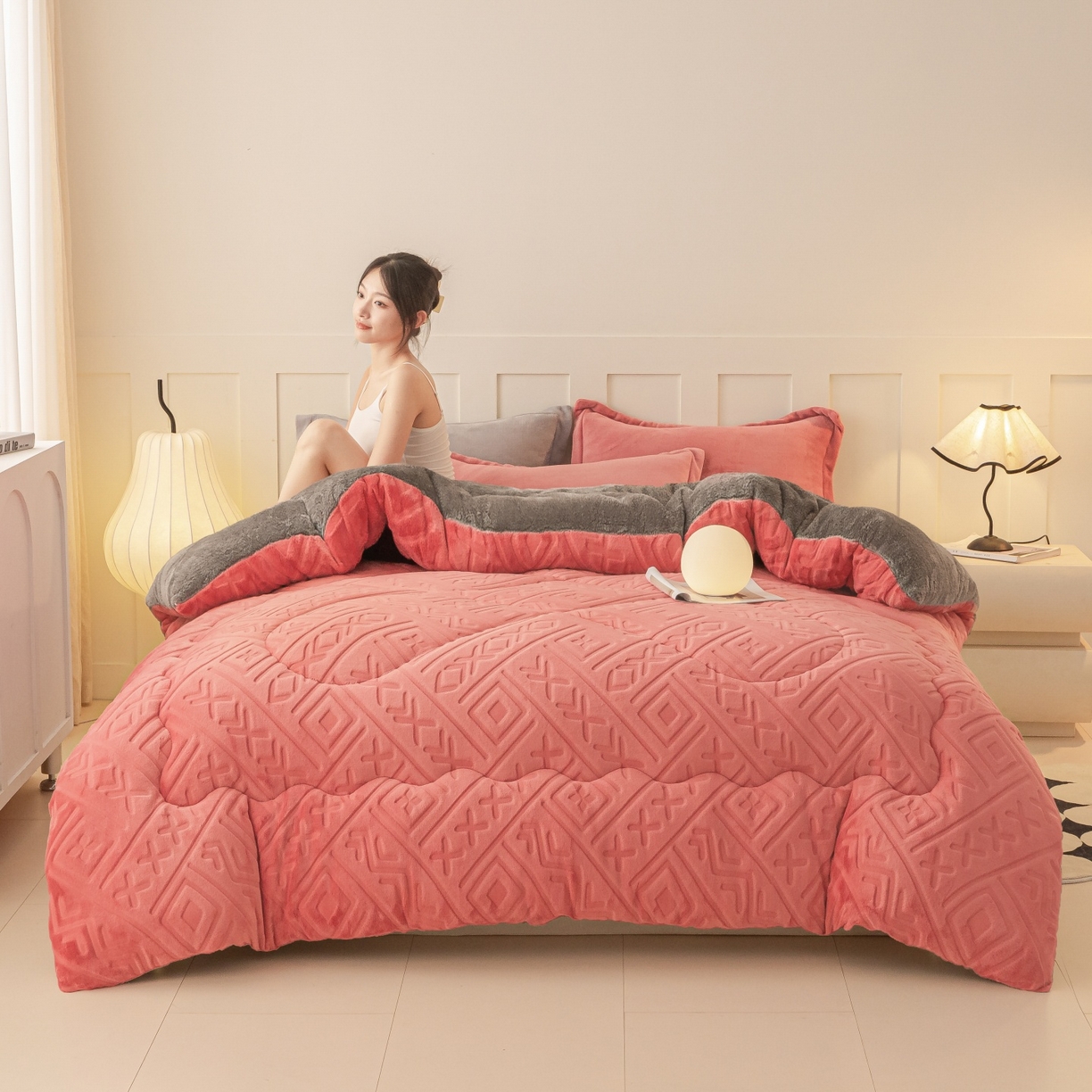 91家纺网 家纺一手货源 找家纺 美澳家纺 2025新款5D雕花绒牛奶绒宝宝绒加厚保暖纯色冬被被子被芯 豆沙红