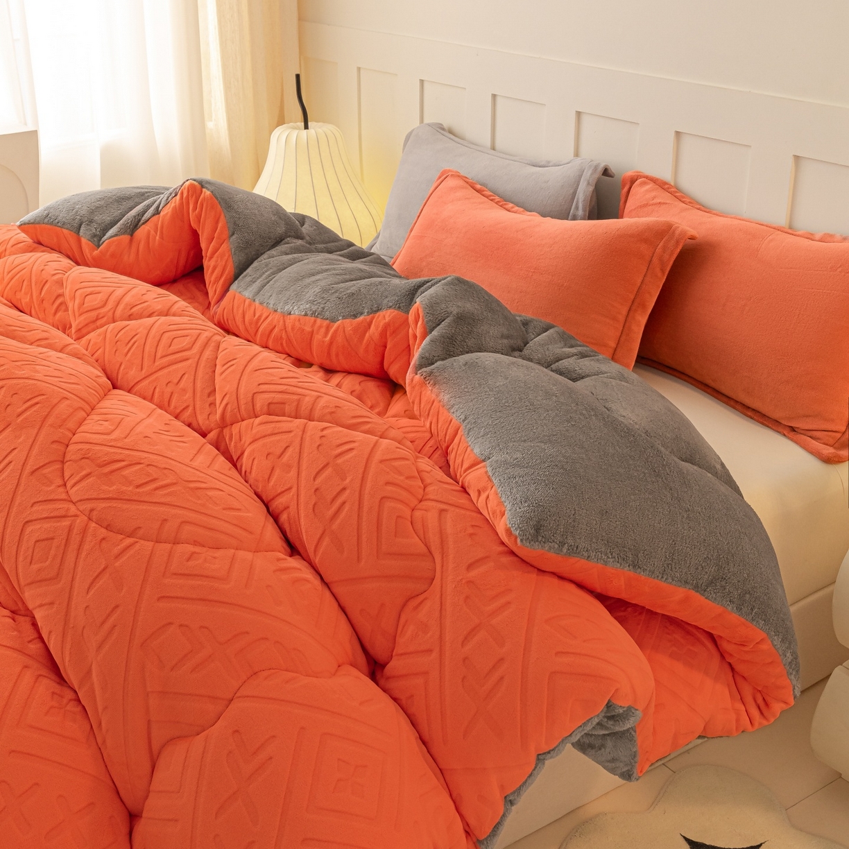 91家纺网 家纺一手货源 找家纺 美澳家纺 2025新款5D雕花绒牛奶绒宝宝绒加厚保暖纯色冬被被子被芯 爱玛橙