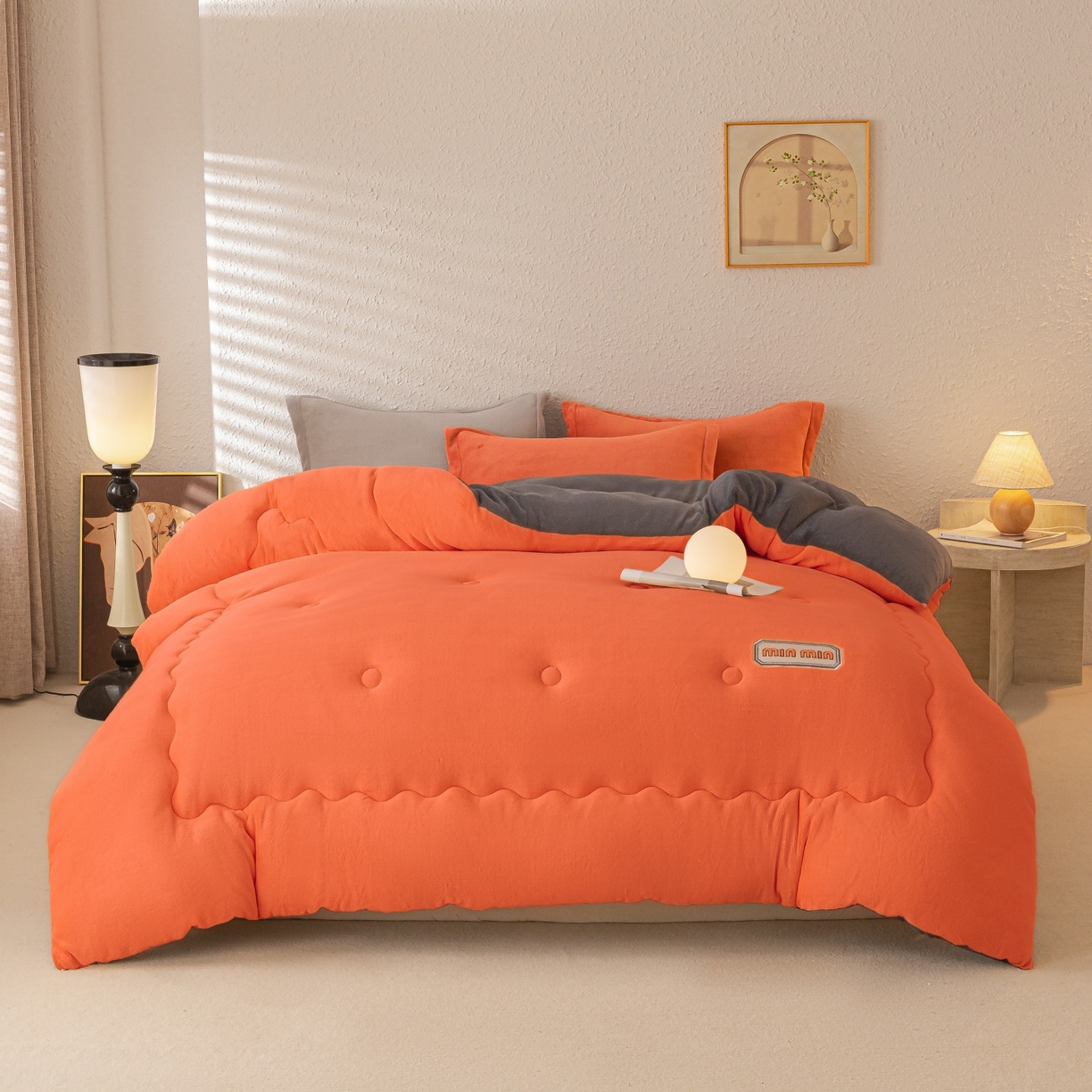 91家纺网 家纺一手货源 找家纺 美澳家纺 2025新款牛奶绒刺绣加厚保暖纯色冬被 被子被芯（可定制尺寸）（跨境外贸） MI-橙
