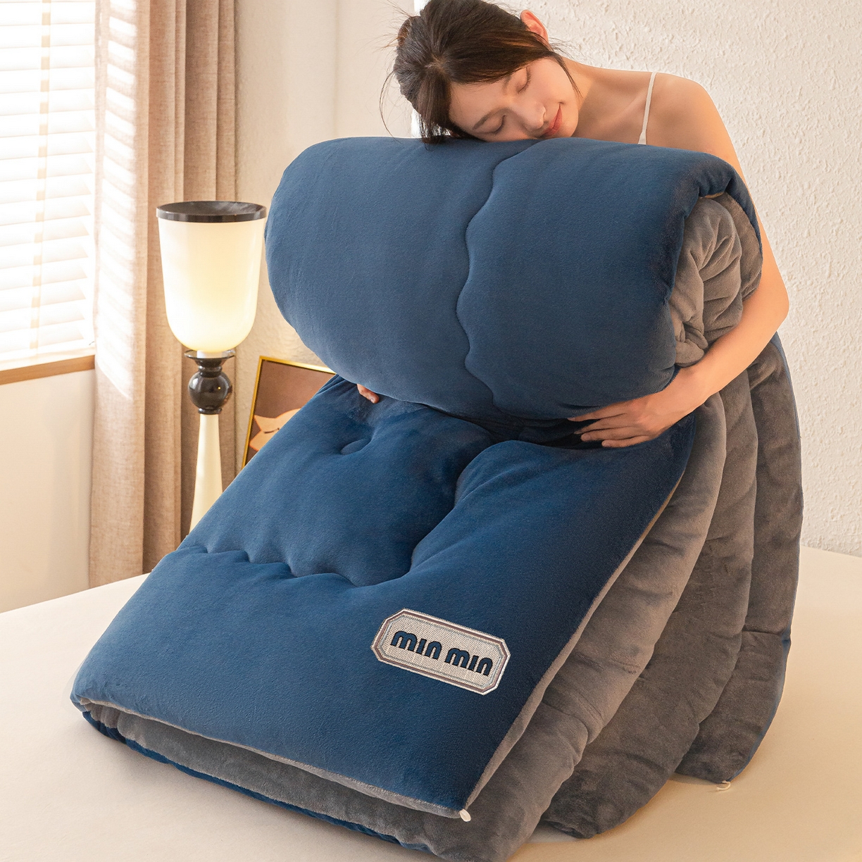 美澳家纺 2025新款牛奶绒刺绣加厚保暖纯色冬被 被子被芯（可定制尺寸）（跨境外贸） MI-蓝