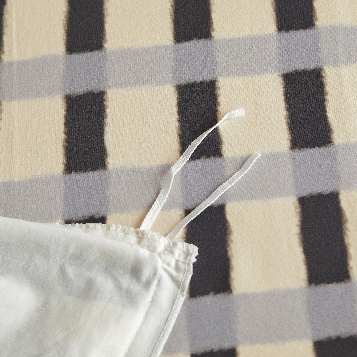 91家纺网 家纺一手货源 找家纺 （总）怡家居 2025新款全棉纯棉磨毛绣花四件套-拼接款