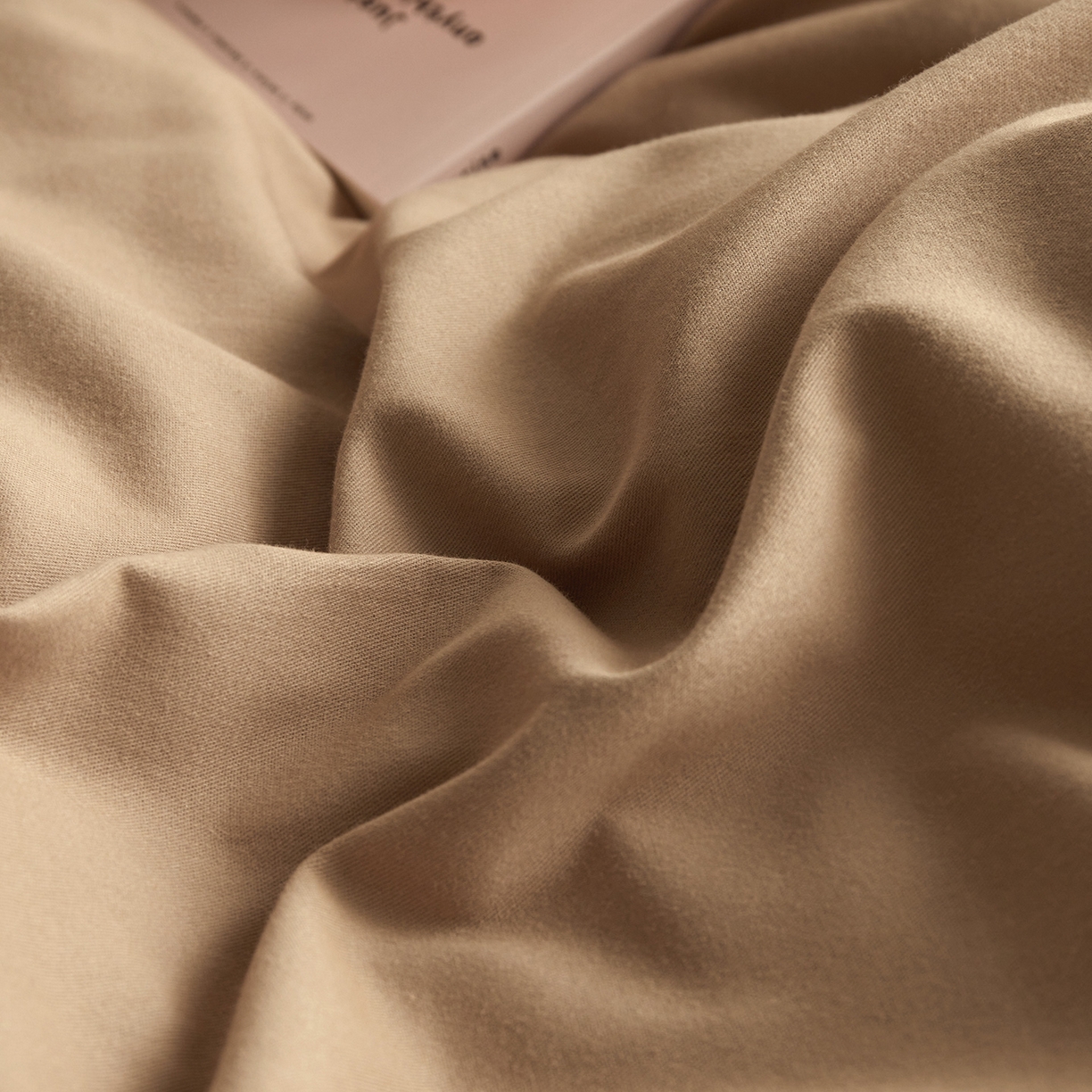 91家纺网 家纺一手货源 找家纺 怡家居 2025新款全棉纯棉磨毛绣花四件套-拼接款 五彩小煤球-咖