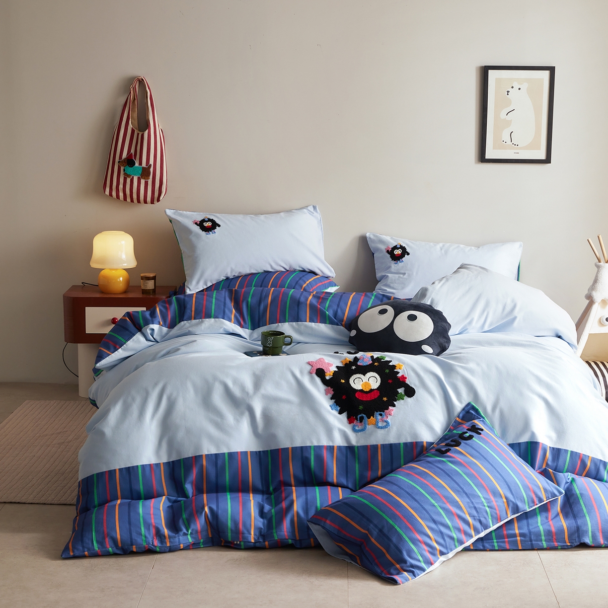 91家纺网 家纺一手货源 找家纺 怡家居 2025新款全棉纯棉磨毛绣花四件套-拼接款 五彩小煤球-蓝