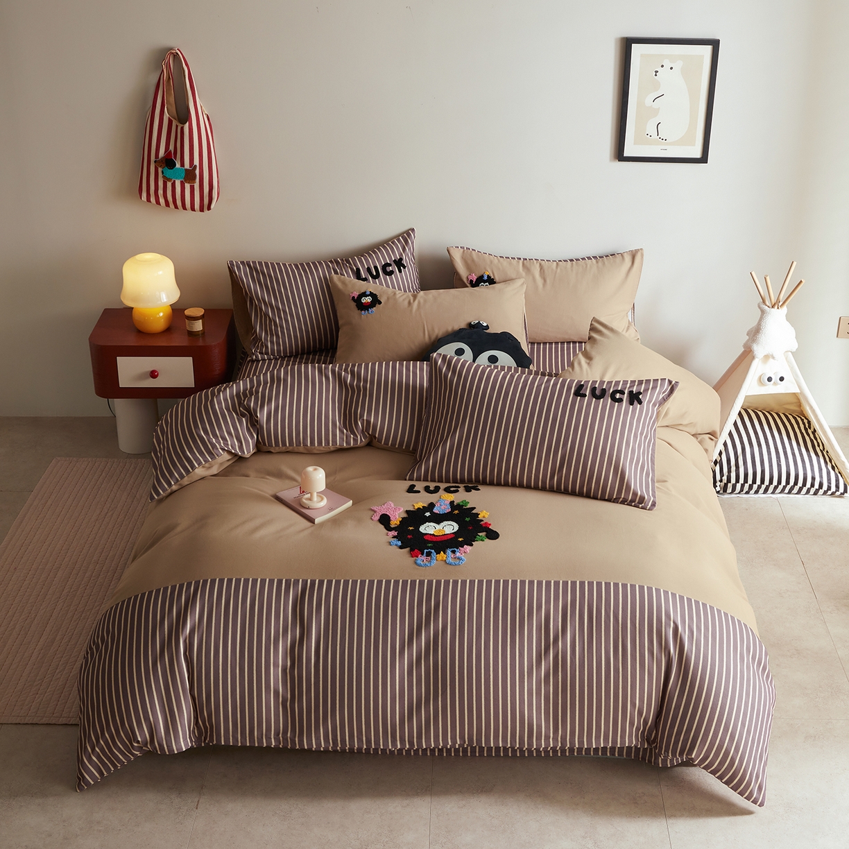 91家纺网 家纺一手货源 找家纺 （总）怡家居 2025新款全棉纯棉磨毛绣花四件套-拼接款