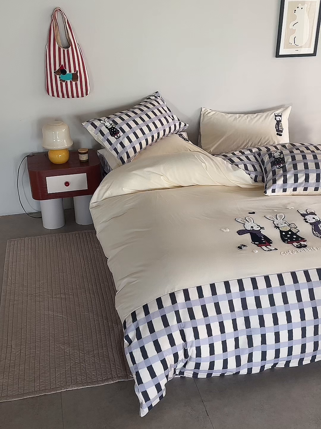 91家纺网 家纺一手货源 找家纺 （总）怡家居 2025新款全棉纯棉磨毛绣花四件套-拼接款