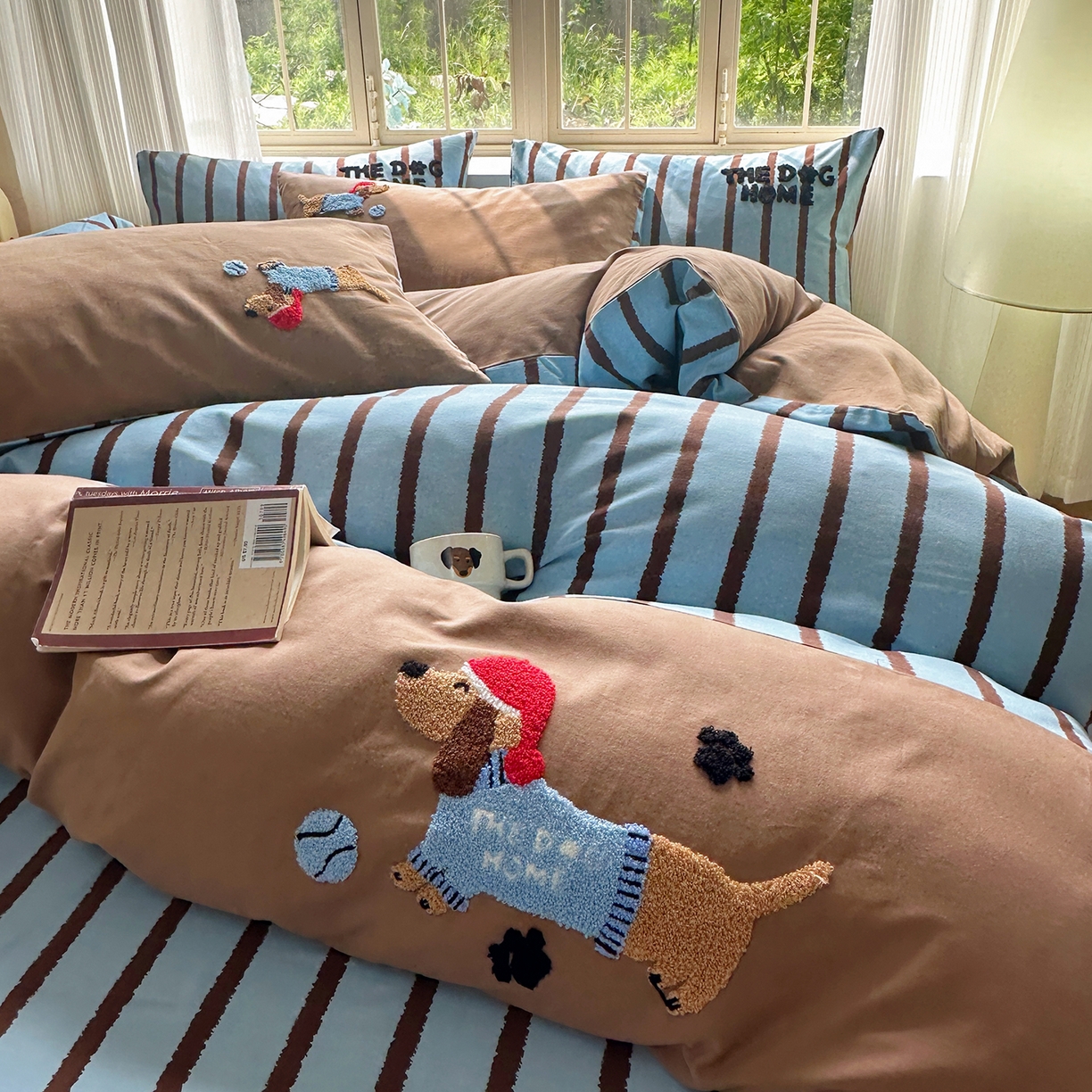 91家纺网 家纺一手货源 找家纺 怡家居 2025新款全棉纯棉磨毛绣花四件套-拼接款 可可腊肠