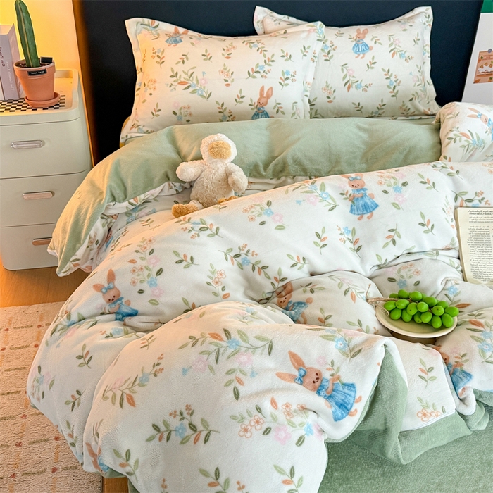 91家纺网 家纺一手货源 找家纺 （总）艾特你 2025新款小清新高克重牛奶绒印花四件套