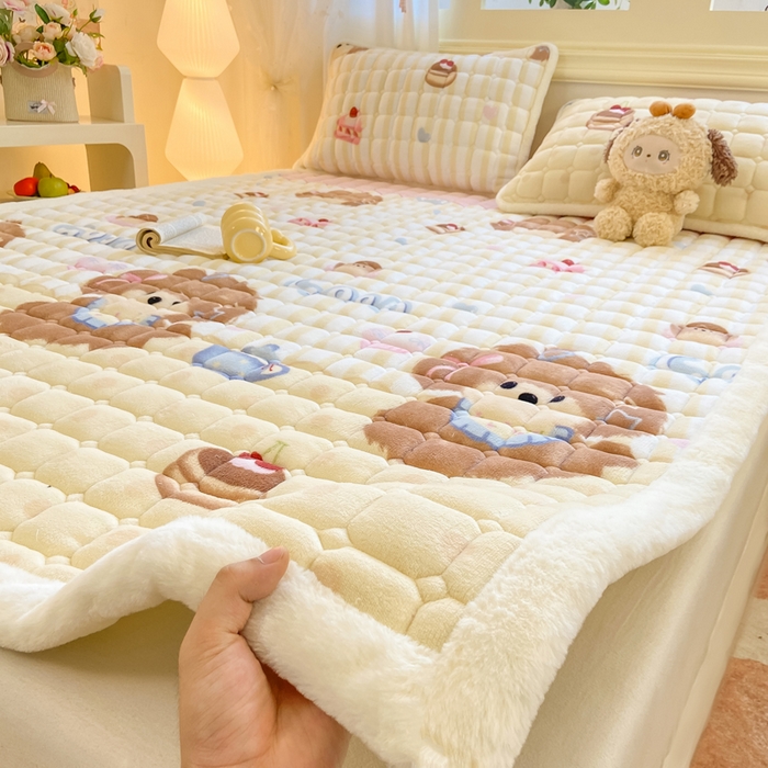 91家纺网 家纺一手货源 找家纺 家喜爱 2025新款亲肤牛奶绒加厚床垫-成人款 萌宠狗