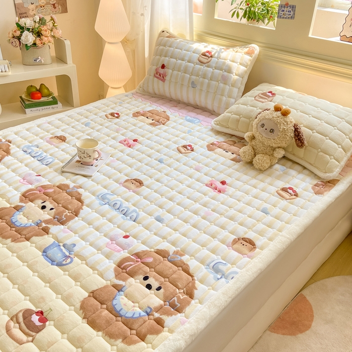 91家纺网 家纺一手货源 找家纺 家喜爱 2025新款亲肤牛奶绒加厚床垫-成人款 萌宠狗