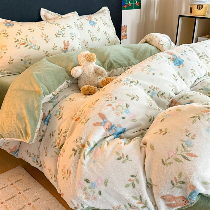 91家纺网 家纺一手货源 找家纺 （总）艾特你 2025新款小清新高克重牛奶绒印花四件套