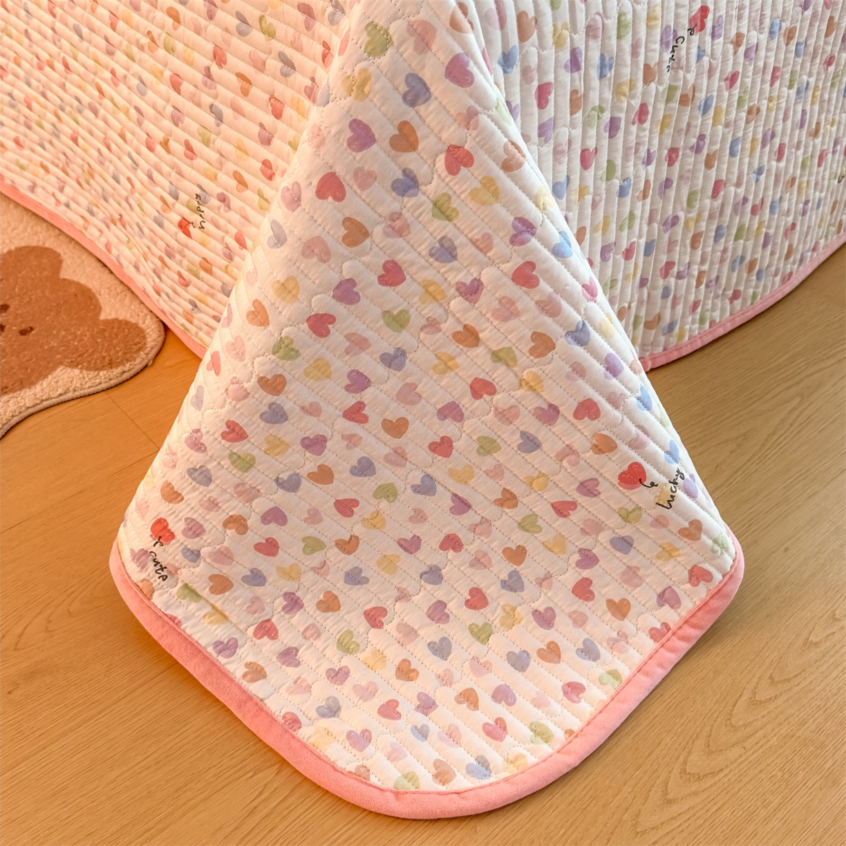 91家纺网 家纺一手货源 找家纺 恒爱家纺 2025新款全棉宝宝绒双拼床盖三件套 繁星点点