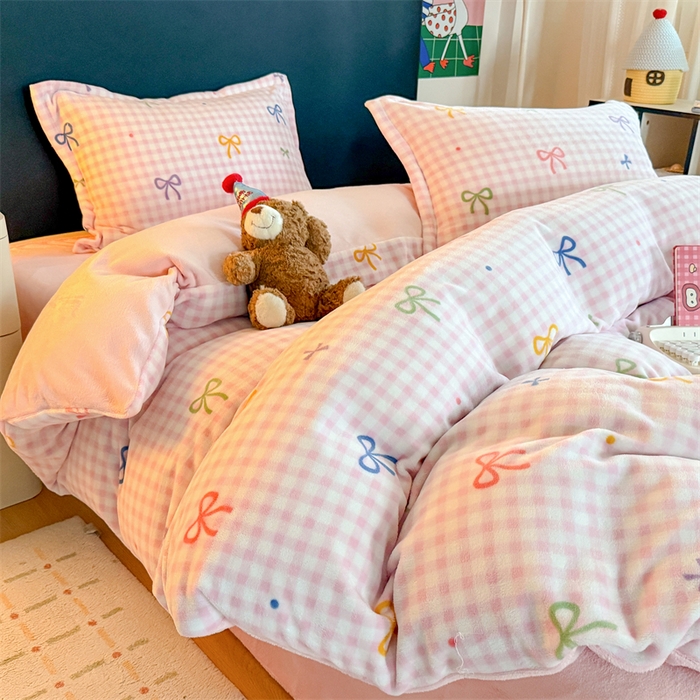 91家纺网 家纺一手货源 找家纺 （总）艾特你 2025新款小清新高克重牛奶绒印花四件套