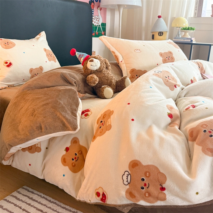 91家纺网 家纺一手货源 找家纺 （总）艾特你 2025新款小清新高克重牛奶绒印花四件套