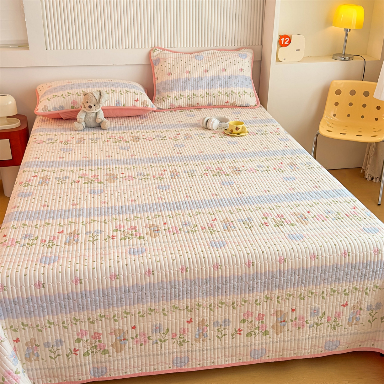 91家纺网 家纺一手货源 找家纺 恒爱家纺 2025新款全棉宝宝绒双拼床盖三件套 海棠兔