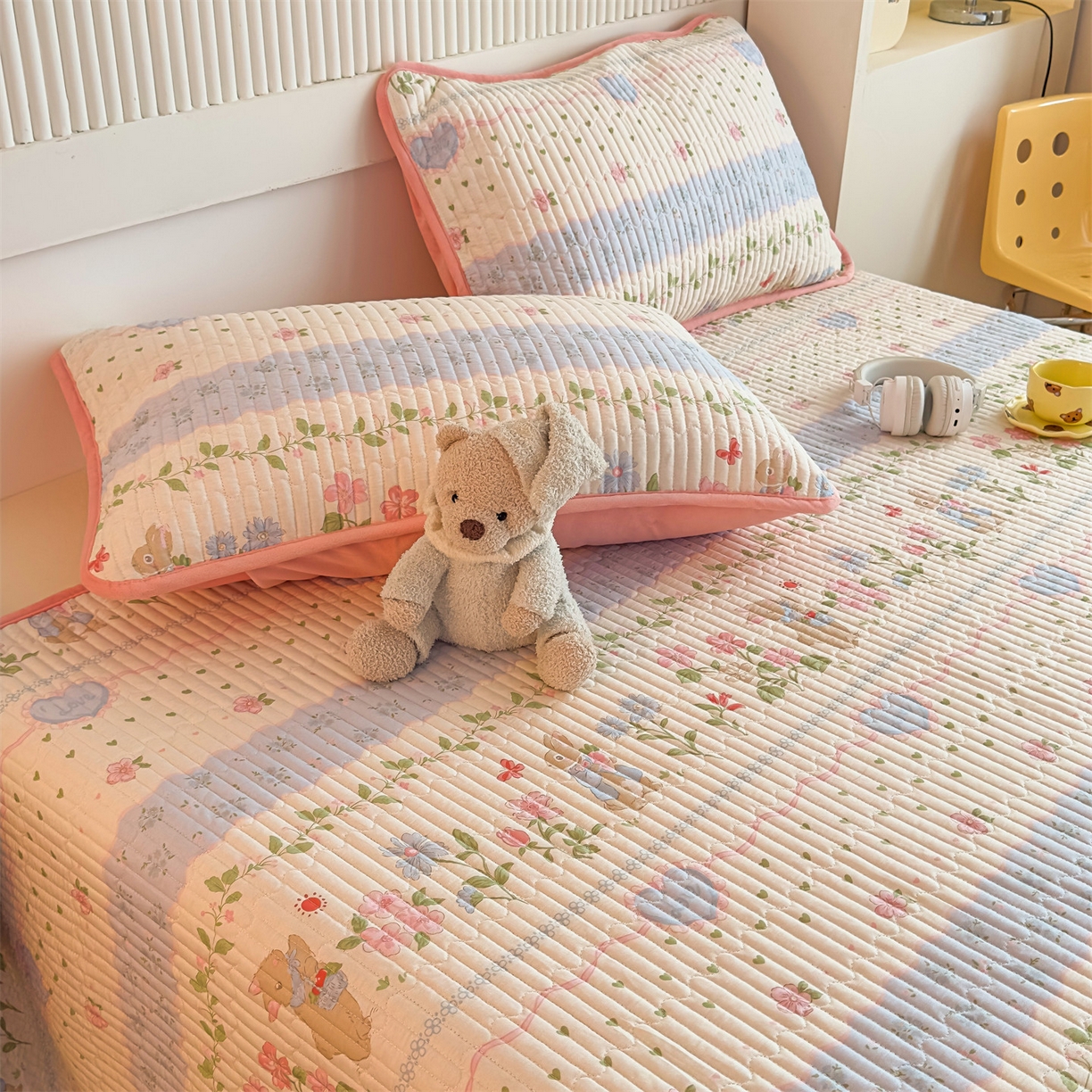 91家纺网 家纺一手货源 找家纺 恒爱家纺 2025新款全棉宝宝绒双拼床盖三件套 海棠兔