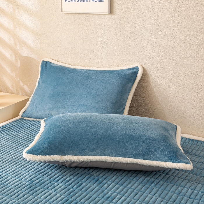 91家纺网 家纺一手货源 找家纺 梦初语 2025新款纯色牛奶绒贴布绣床垫褥冬季加绒加厚防滑学生宿舍 -直播爆款（面料17 猫咪-兰