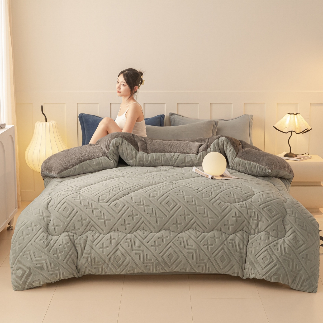 91家纺网 家纺一手货源 找家纺 （总）美澳家纺 2025新款5D雕花绒牛奶绒宝宝绒加厚保暖纯色冬被被子被芯