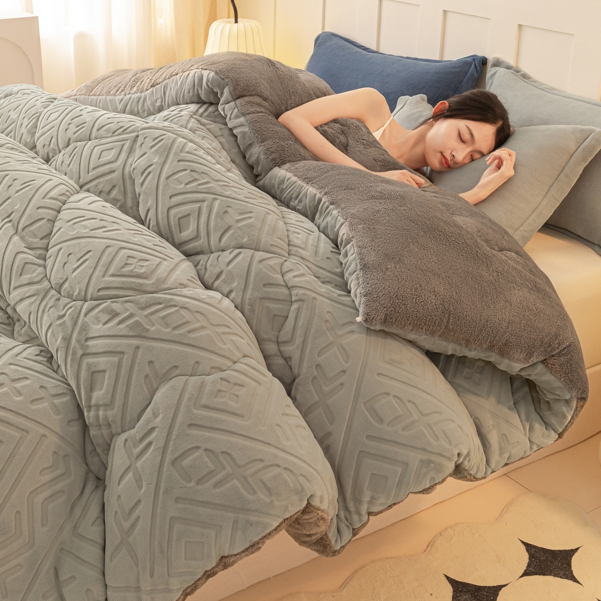 91家纺网 家纺一手货源 找家纺 （总）美澳家纺 2025新款5D雕花绒牛奶绒宝宝绒加厚保暖纯色冬被被子被芯