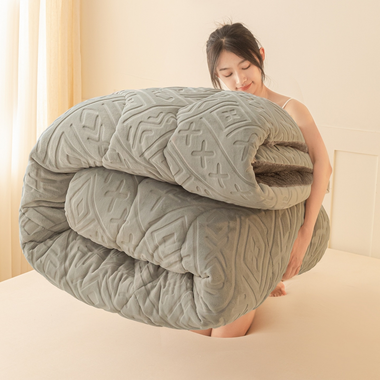 91家纺网 家纺一手货源 找家纺 （总）美澳家纺 2025新款5D雕花绒牛奶绒宝宝绒加厚保暖纯色冬被被子被芯