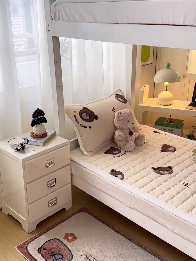 91家纺网 家纺一手货源 找家纺 梦初语 2025新款牛奶绒印花夹棉加厚款床护垫褥子学生宿舍-直播爆款（面料180克-夹棉200克-底布80克防滑滴塑布） 唯美小熊