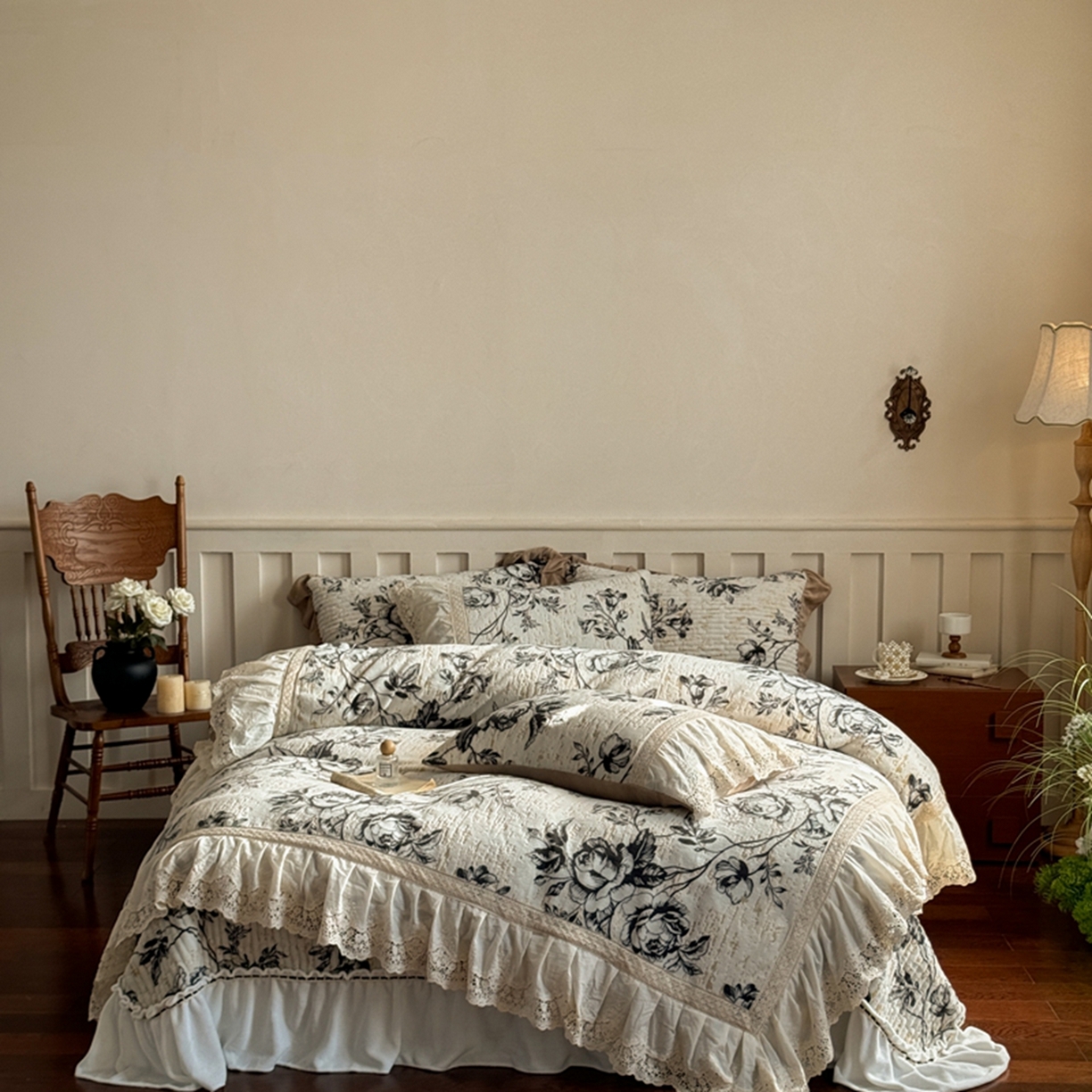 91家纺网 家纺一手货源 找家纺 （总）花香四季家纺 2025新款雕花绒夹棉床盖款四件套系列