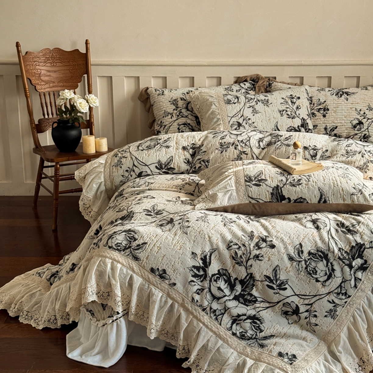 91家纺网 家纺一手货源 找家纺 （总）花香四季家纺 2025新款雕花绒夹棉床盖款四件套系列