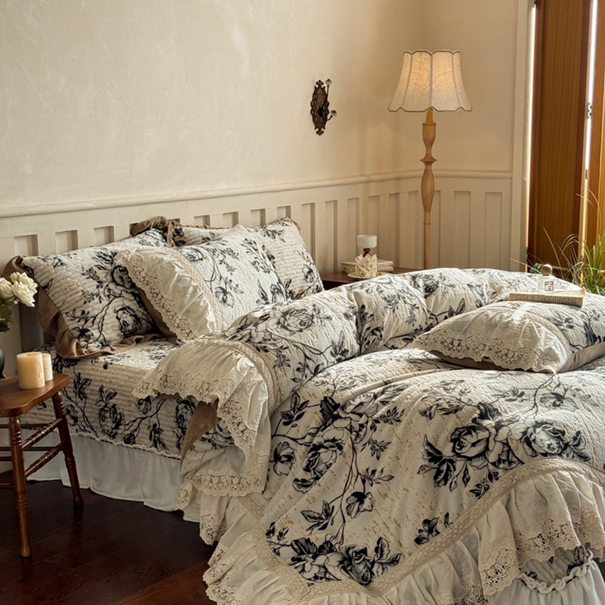 91家纺网 家纺一手货源 找家纺 （总）花香四季家纺 2025新款雕花绒夹棉床盖款四件套系列
