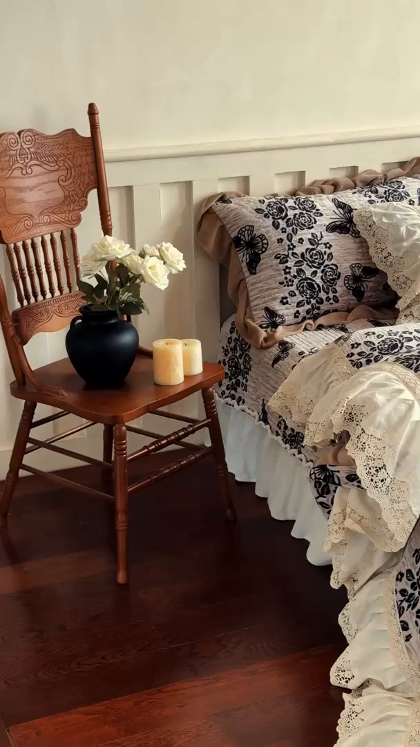 91家纺网 家纺一手货源 找家纺 花香四季家纺 2025新款雕花绒夹棉床盖款四件套系列 蝴蝶