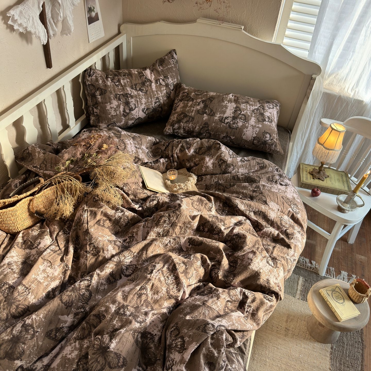 91家纺网 家纺一手货源 找家纺 初念 2025新款1亚麻复古诧季风系列皱皱纱提花四件套(提供买家秀） 诧季风-回忆蝶