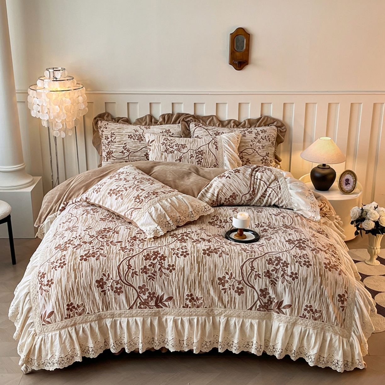 91家纺网 家纺一手货源 找家纺 花香四季家纺 2025新款雕花绒夹棉床盖款四件套系列 美拉德