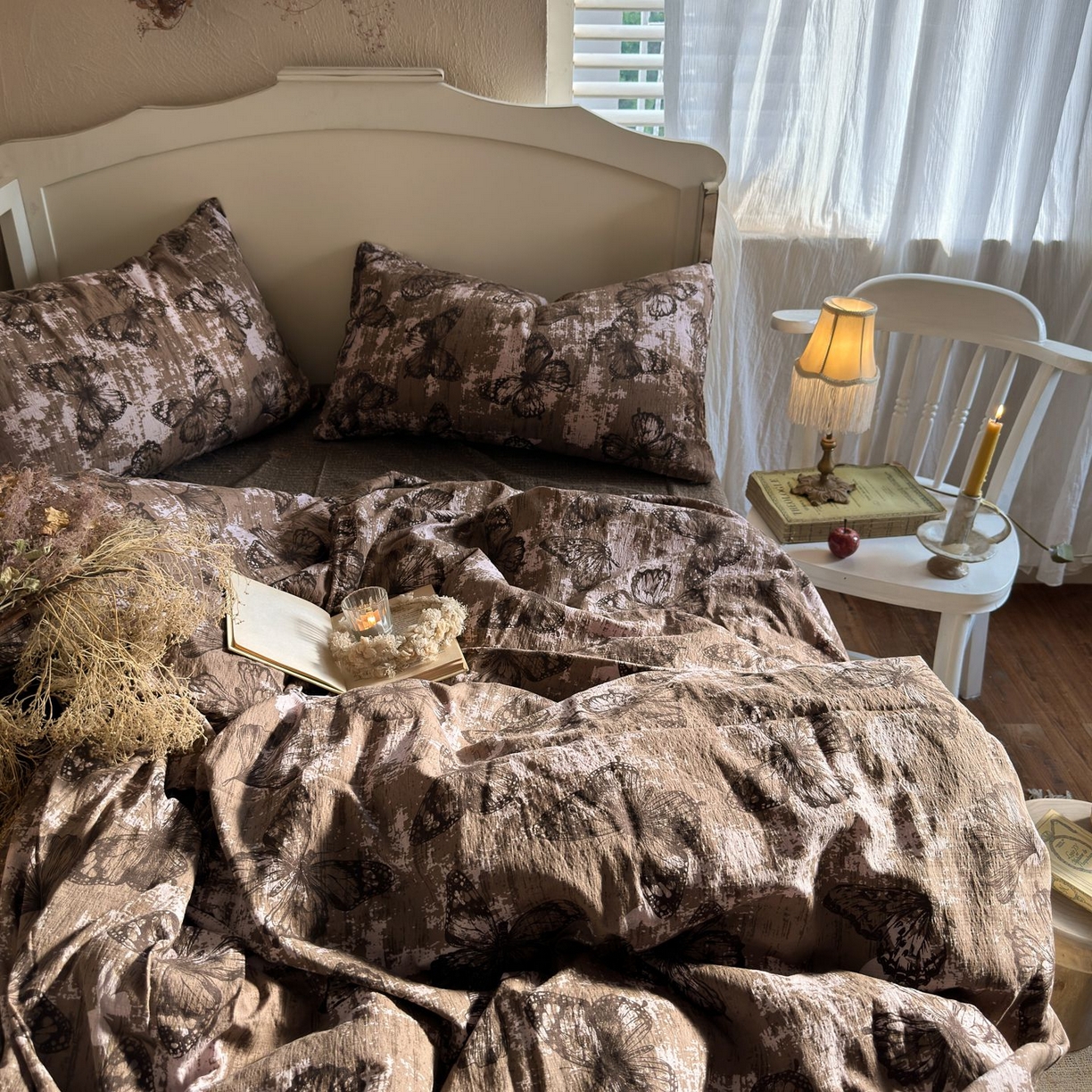 91家纺网 家纺一手货源 找家纺 初念 2025新款1亚麻复古诧季风系列皱皱纱提花四件套(提供买家秀） 诧季风-回忆蝶