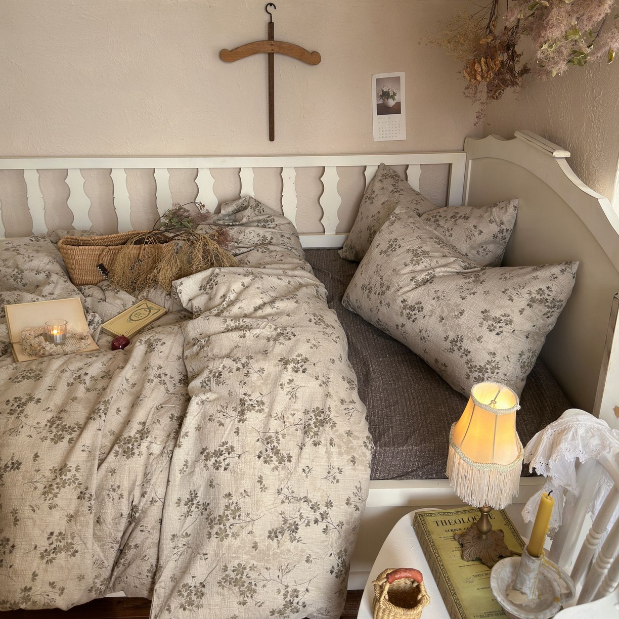 91家纺网 家纺一手货源 找家纺 初念 2025新款1亚麻复古诧季风系列皱皱纱提花四件套(提供买家秀） 诧季风-秋风萧瑟