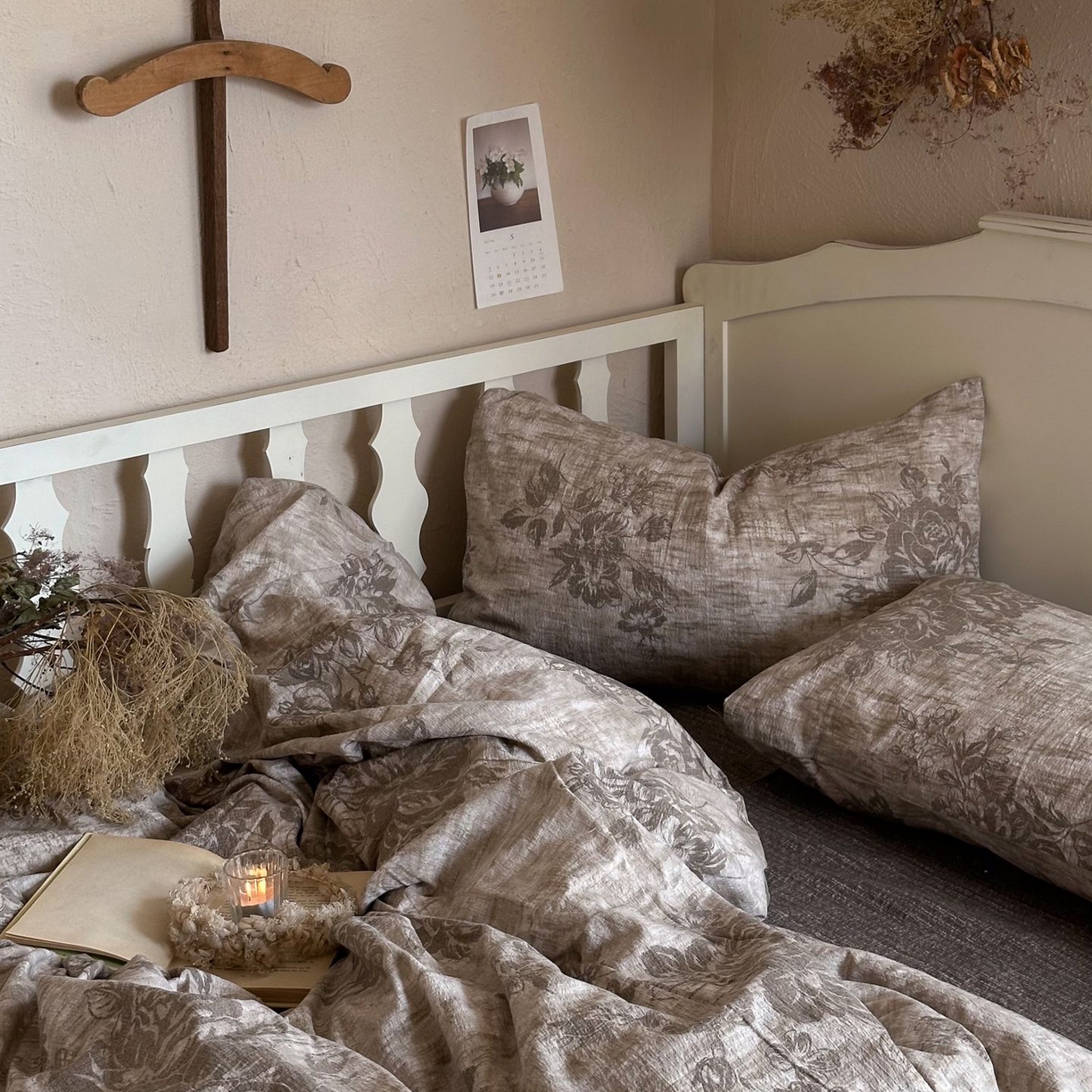 91家纺网 家纺一手货源 找家纺 初念 2025新款1亚麻复古诧季风系列皱皱纱提花四件套(提供买家秀） 诧季风-枯木生花